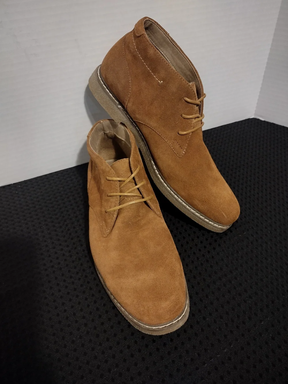 Men's Suede Chukka Boots in Tan Suede